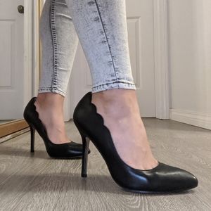 Betsey Johnson Black Leather Pumps